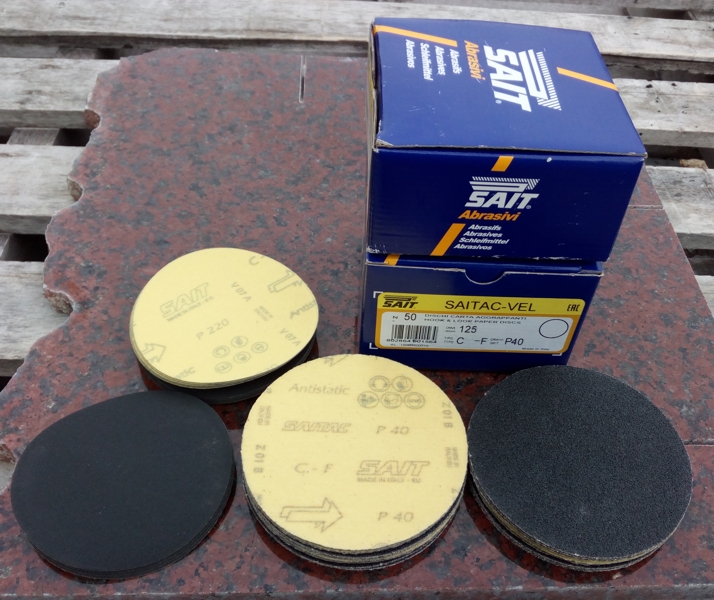 Comparison between 115 and 125 mm diameter sandpapers