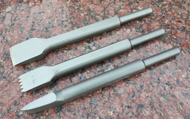 Carbide chisels for roughing - real photo of the tools of chisels with Width 25, 32 mm