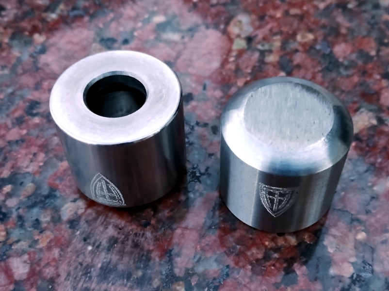 Impact cap adapter for pneumatic tool shank - real photo of the tools