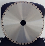 Диамантен диск за рязане на гранит с диаметър 450 мм, височина на сегмента 15 мм