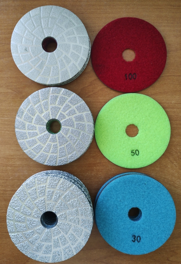 Шкурки за мокро полиране на гранит, мрамор, технически камък, керамика, порцелан, стъкло, изработени по брейзед технология. Зърнистост 30, 50, 100, 200, 400, 800, 1500, 3000. Внос от Китай, общ изглед