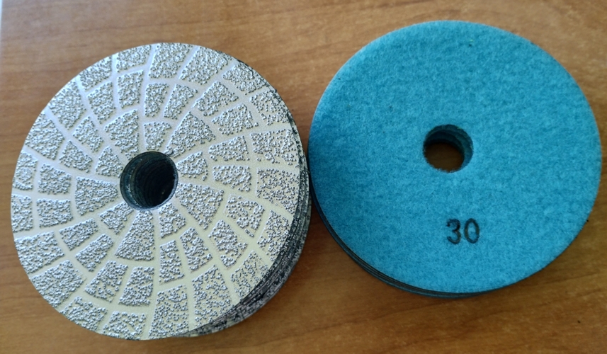 Шкурки за мокро полиране на гранит, мрамор, технически камък, керамика, порцелан, стъкло, изработени по брейзед технология, обратна страна