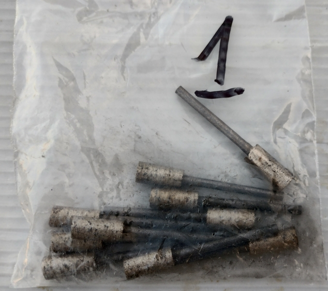 Номер 1 - цилиндър с плосък връх