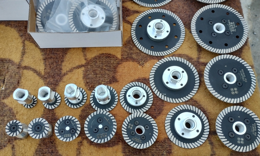 Изглед на дисковете от 25 до 105 мм диаметър