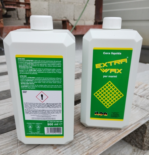 Пластмасови кутии с Extra Wax liquida, течна, на водна основа, по 900 мл