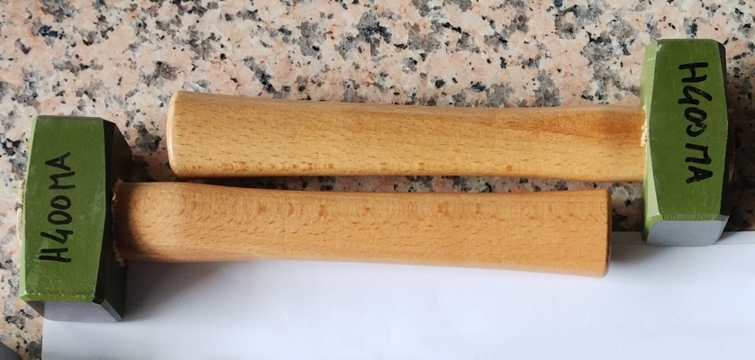 Правоъгълни стоманени чукове с дървена дръжка, тегло 400 гр