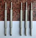 Карбидни длета за пневматична писалка BANTAM, ширина 10 мм, с ПРАВ и НАЗЪБЕН връх - реална снимка на инструментите