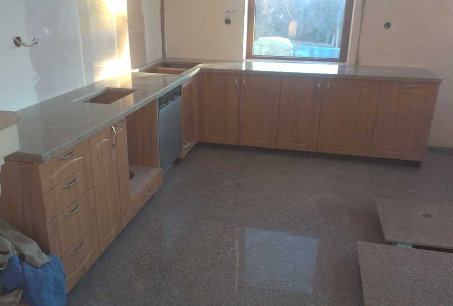 Всички плотове са монтирани