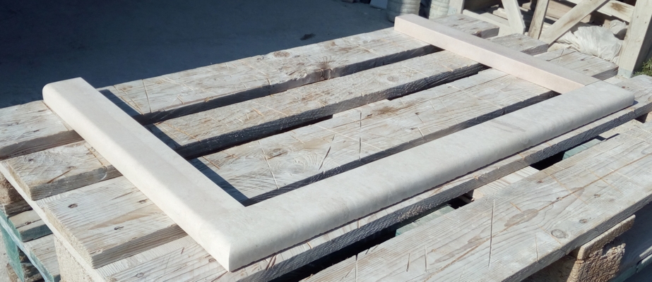 Рамка за врата на камина, изглед отдясно