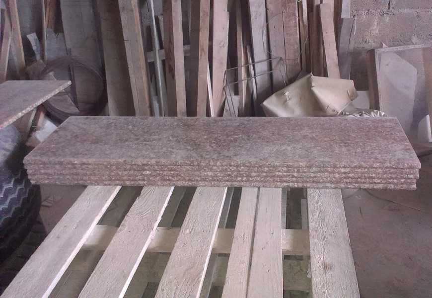 Готови стъпала от китайски гранит, използвани за изработка на подпрозоречни первази