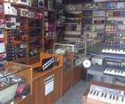 Магазин за аудио техника и музикални инструменти